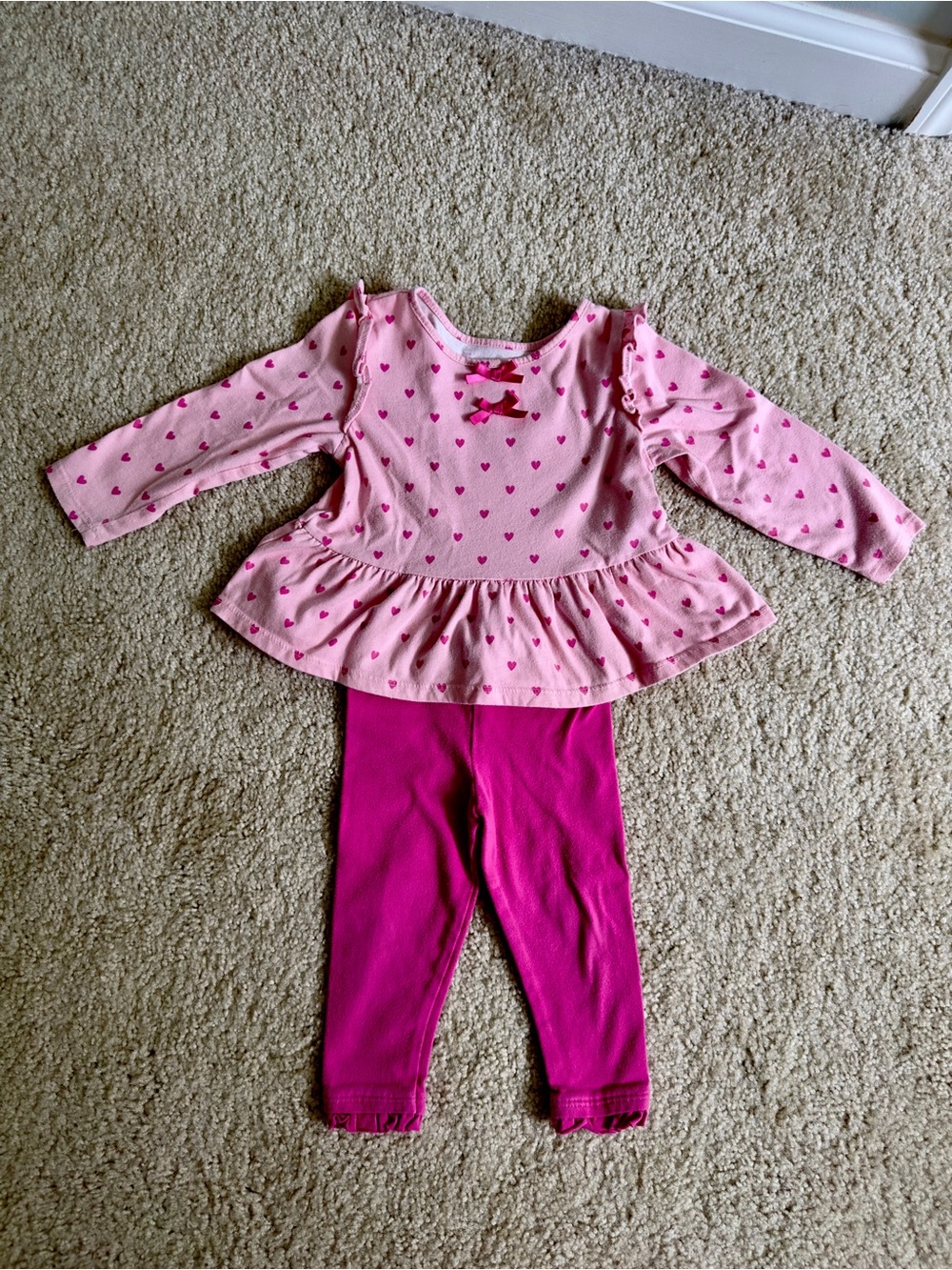 The Children's Place Pink Heart Peplum Top & Fuchsia Leggings Set